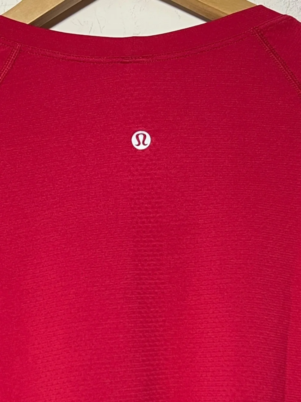 lululemon Swiftly Tech Long-Sleeve Shirt 2.0 Waist Length Pink Dragonfruit 2025 - Picture 10 of 11